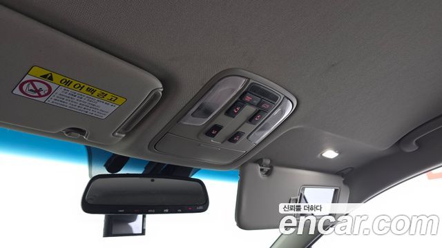 Kia Canival 2019 — photo 17