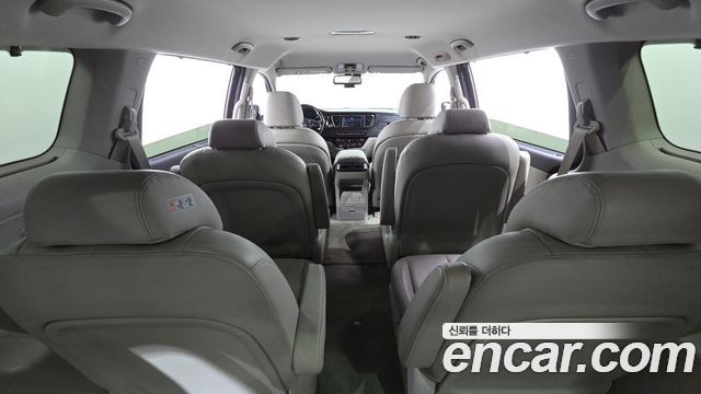 Kia Canival 2019 — photo 19