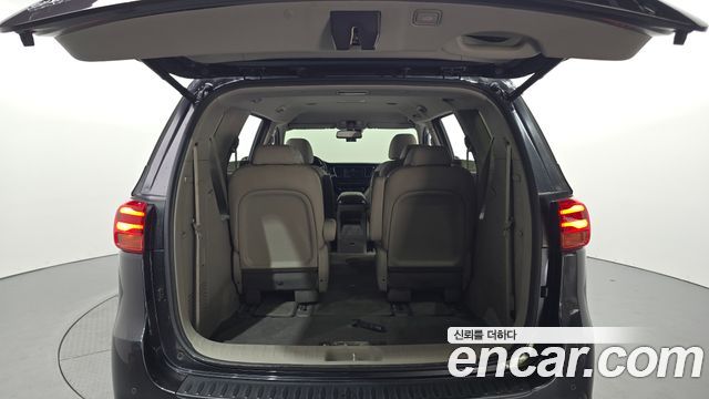 Kia Canival 2019 — photo 20