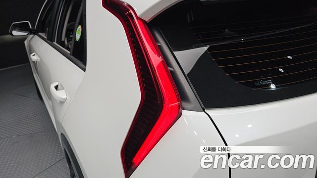 Kia Niro 2024 — photo 9