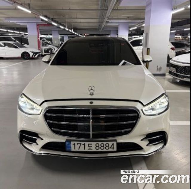 Mercedes-Benz S-Class 2023 — photo 1