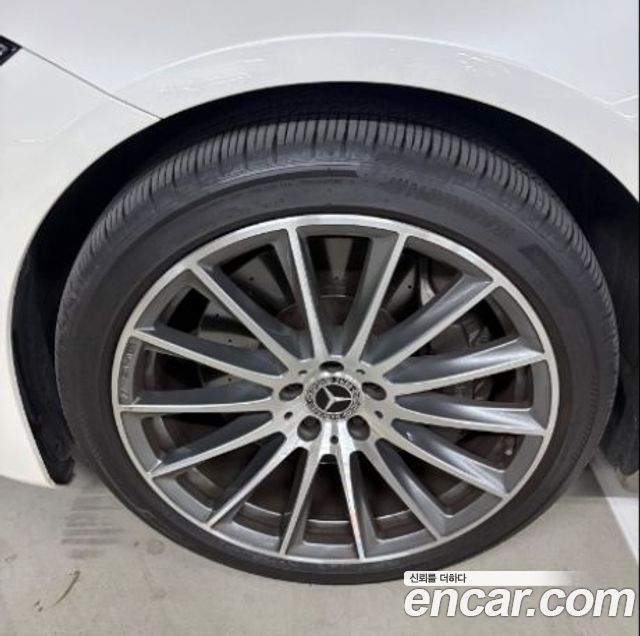 Mercedes-Benz S-Class 2023 — photo 5