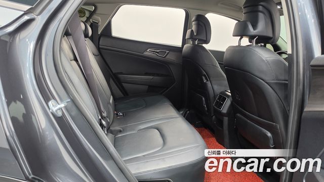 Kia Sportage 2023 — photo 17