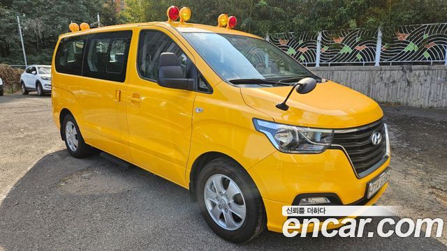 Hyundai Starex 2019 — photo 2
