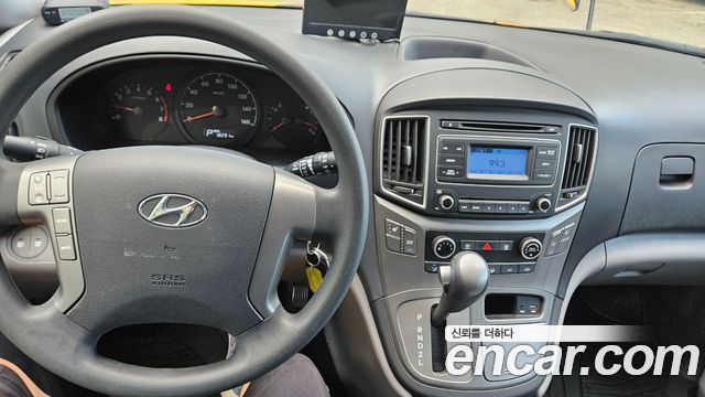 Hyundai Starex 2019 — photo 8