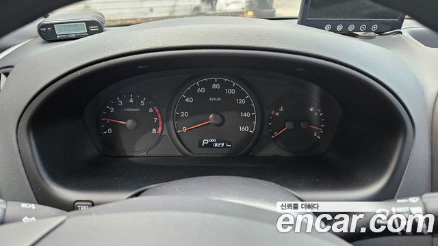 Hyundai Starex 2019 — photo 9