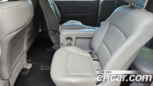 Hyundai Starex 2019 — photo 14