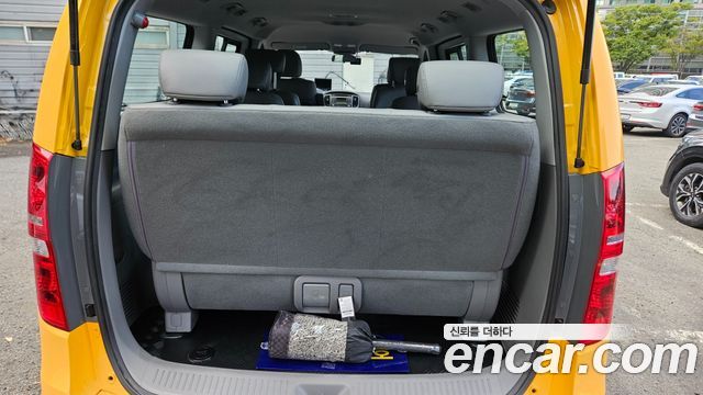 Hyundai Starex 2019 — photo 17