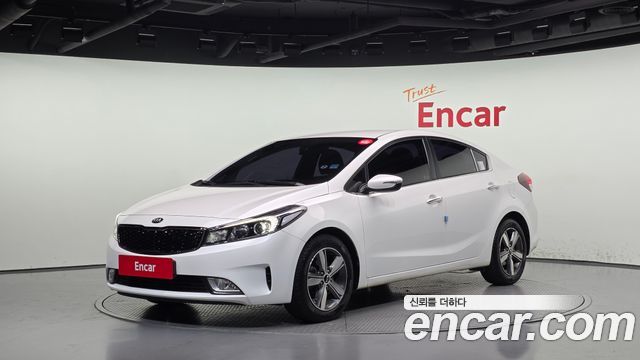 Kia K3 2018 — photo 1
