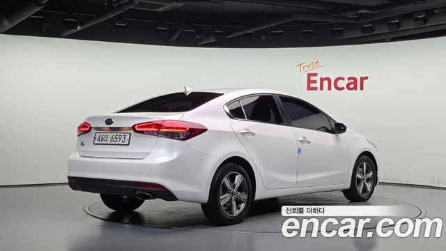 Kia K3 2018 — photo 2