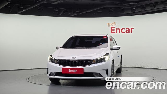 Kia K3 2018 — photo 3