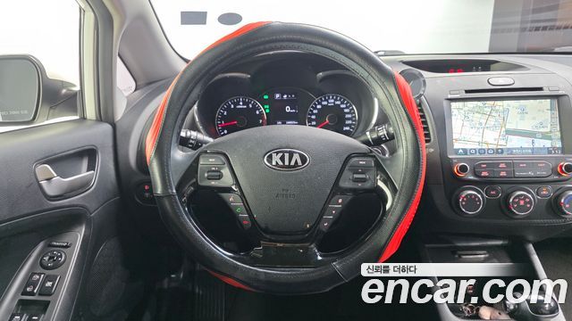 Kia K3 2018 — photo 13