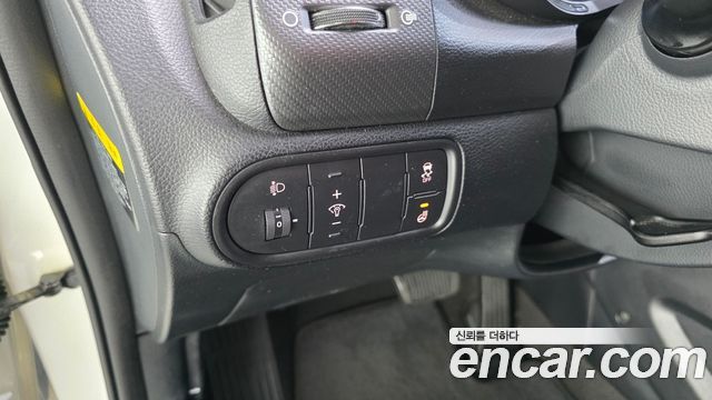 Kia K3 2018 — photo 16