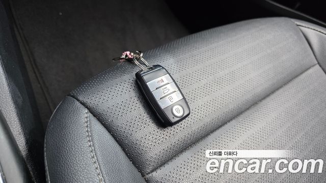 Kia K3 2018 — photo 19