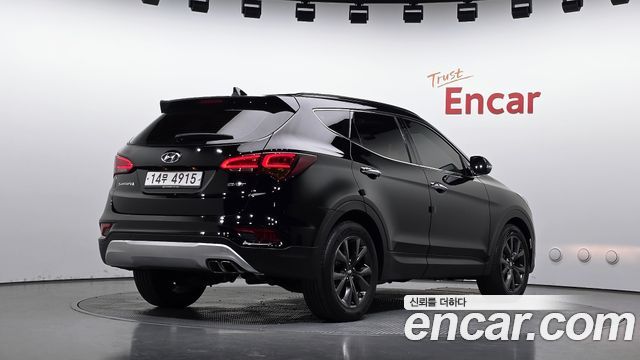 Hyundai Santafe 2016 — photo 2