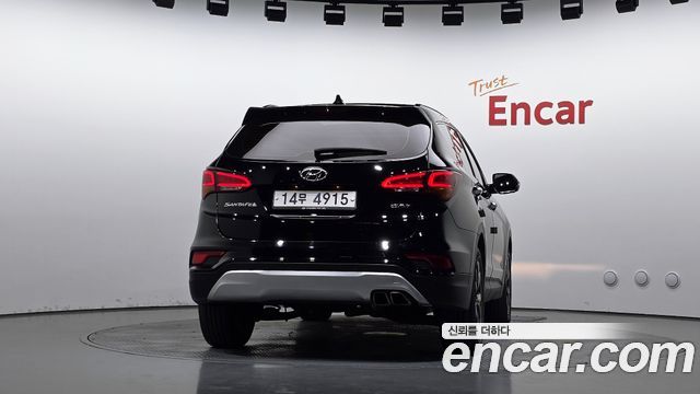 Hyundai Santafe 2016 — photo 4