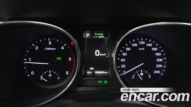 Hyundai Santafe 2016 — photo 11