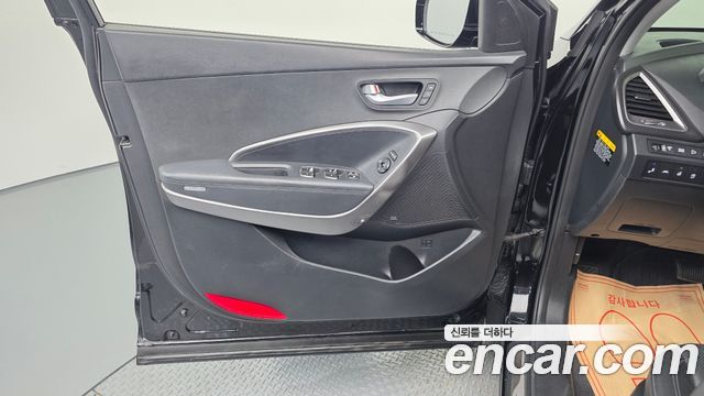 Hyundai Santafe 2016 — photo 14