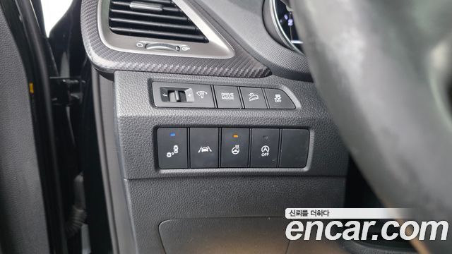 Hyundai Santafe 2016 — photo 28