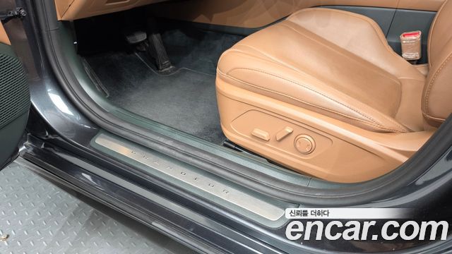 Hyundai Grandeur 2023 — photo 35