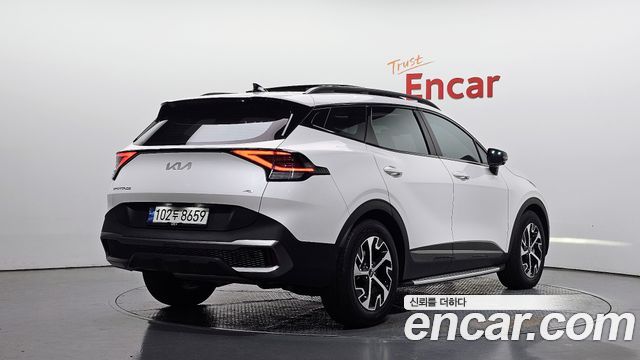 Kia Sportage 2023 — photo 2