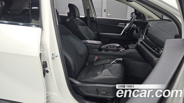 Kia Sportage 2023 — photo 16