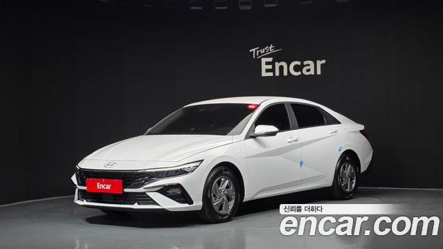Hyundai AVANTE 2025 — photo 1