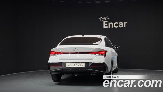 Hyundai AVANTE 2025 — photo 4