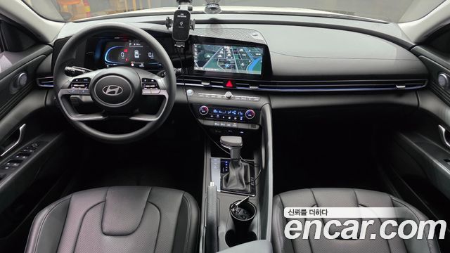 Hyundai AVANTE 2025 — photo 10