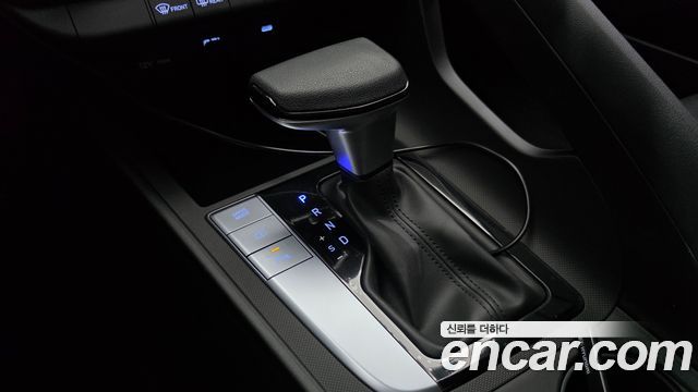 Hyundai AVANTE 2025 — photo 12
