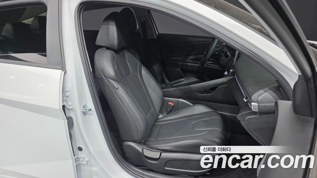 Hyundai AVANTE 2025 — photo 17