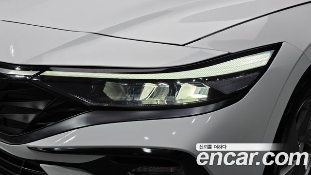 Hyundai AVANTE 2025 — photo 8