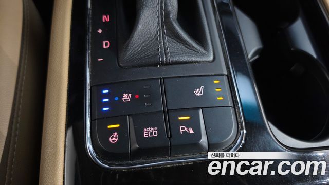 Kia Canival 2016 — photo 18