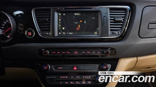 Kia Canival 2016 — photo 19