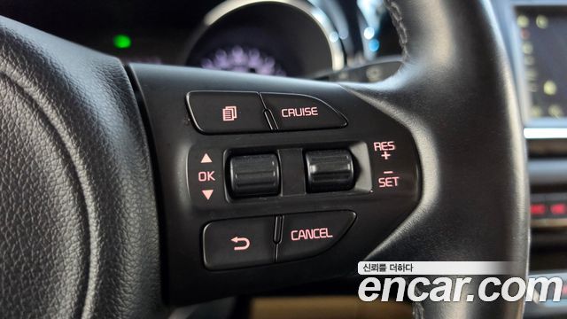 Kia Canival 2016 — photo 23