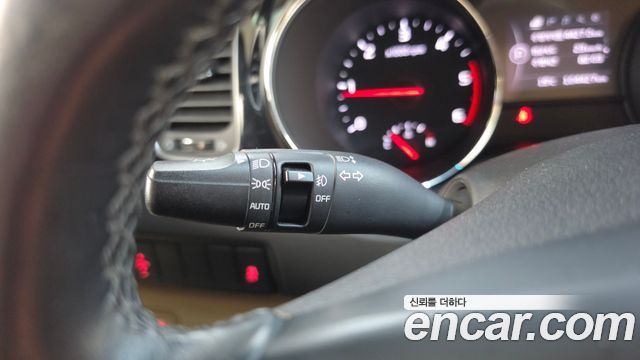 Kia Canival 2016 — photo 27
