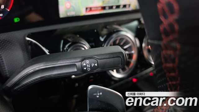 Mercedes-Benz CLA-Class 2022 — photo 12