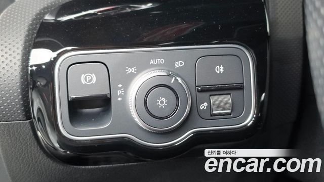 Mercedes-Benz CLA-Class 2022 — photo 27