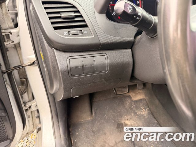 Hyundai Accent 2012 — photo 8