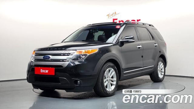 Ford Explorer 2013 — photo 1