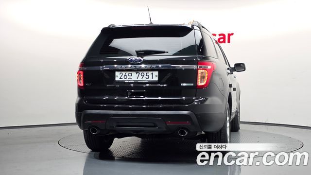 Ford Explorer 2013 — photo 4