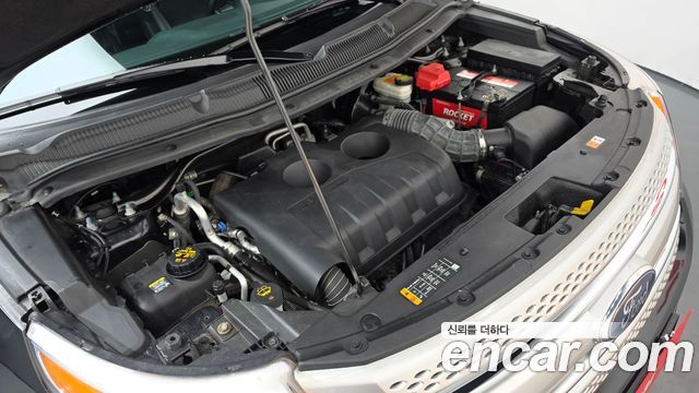 Ford Explorer 2013 — photo 6