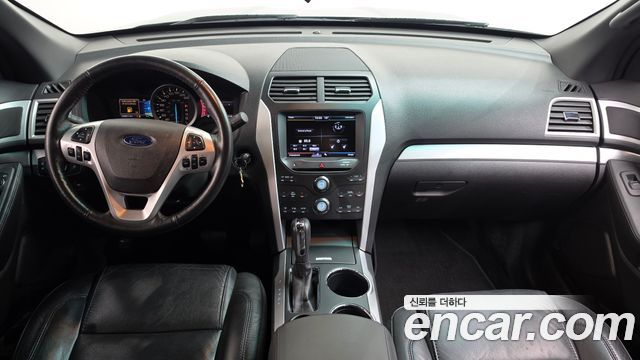 Ford Explorer 2013 — photo 7
