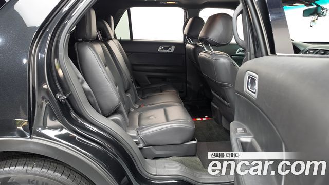 Ford Explorer 2013 — photo 12