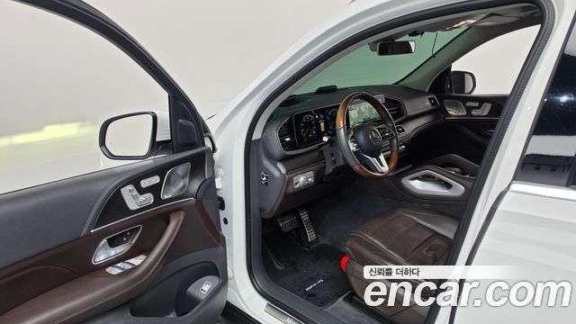 Mercedes-Benz GLS-Class 2020 — photo 13