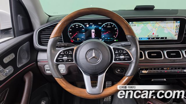 Mercedes-Benz GLS-Class 2020 — photo 18