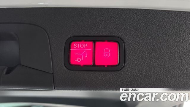 Mercedes-Benz GLS-Class 2020 — photo 25