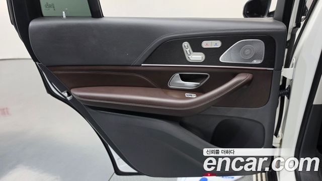 Mercedes-Benz GLS-Class 2020 — photo 15