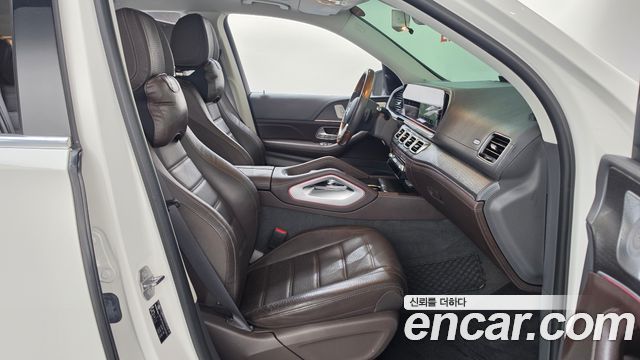 Mercedes-Benz GLS-Class 2020 — photo 16