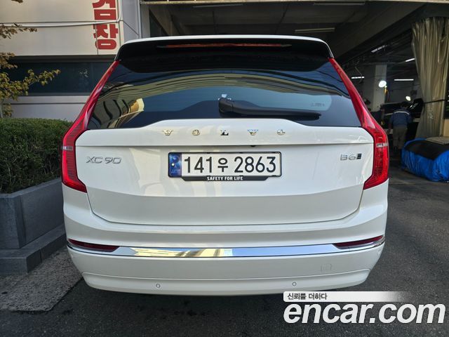 Volvo XC90 2023 — photo 3